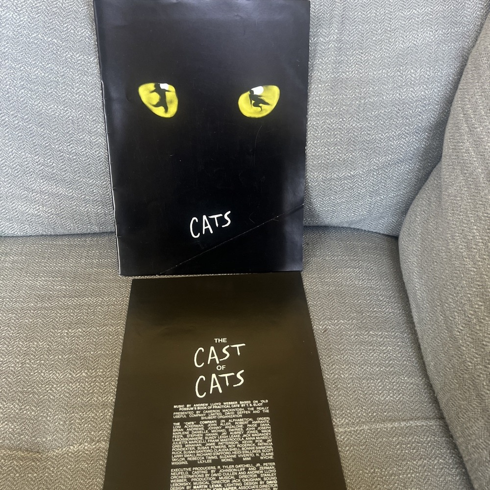 Cats Souvenir Program Broadway Show Theater Cast Brochure © 1982 Preowned